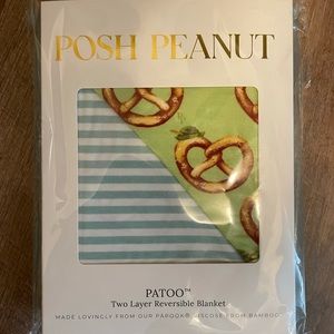 Posh Peanut Pretzel Patoo